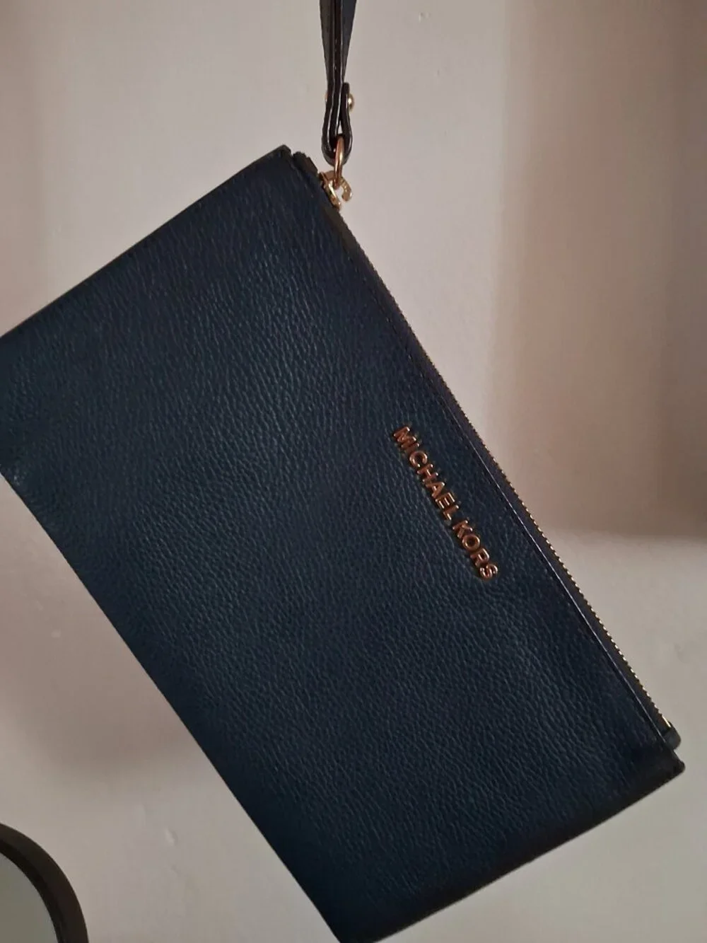 Michael Kors Women's Jet Set Travel Large Top Zip Pebbled Leather Wristlet Pouch